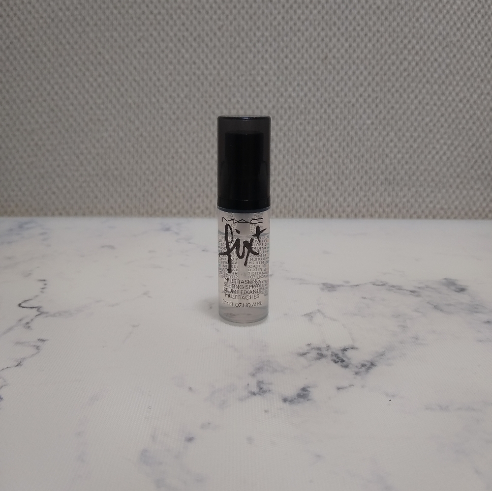 New MAC Fix + Multitasking Setting Spray Mini Travel Size .14 Oz